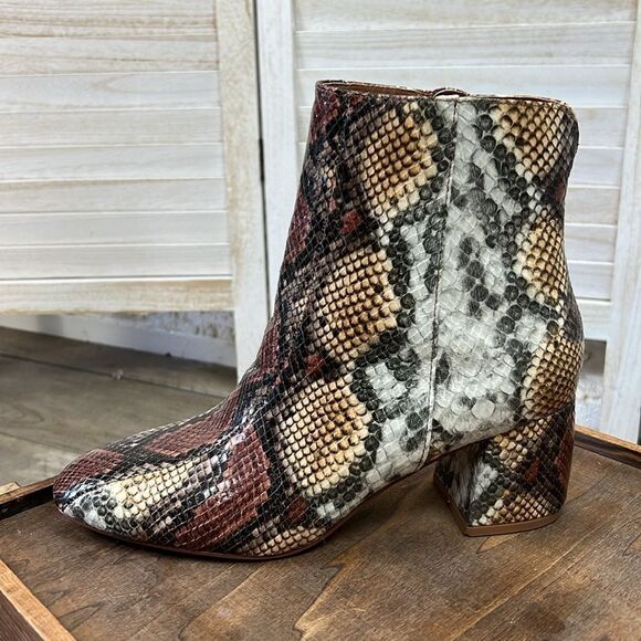 Chinese Laundry Davinna Block Heel Faux Reptile Ankle Bootie 8.5 - Picture 6 of 10